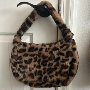 Leopard Print Faux Fur Shoulder Bag